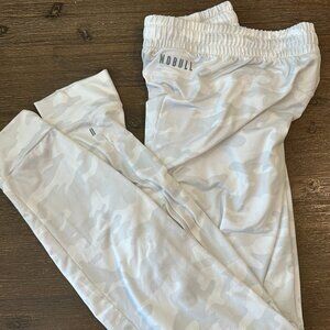 Women's NOBULL Jogger - White Camo, Size M